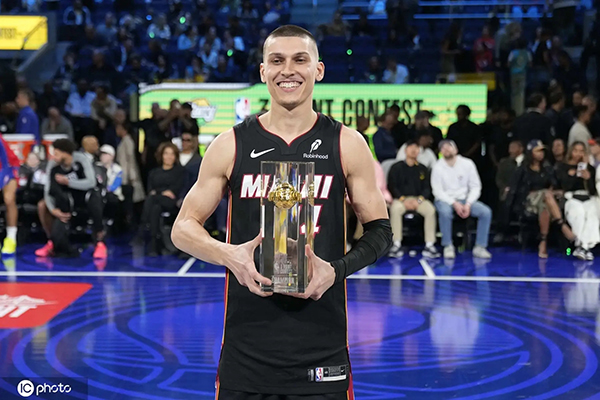 2025NBA全明星三分大赛：希罗1分险胜捧杯 利拉德错失三冠王